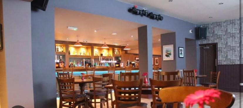 The Albert Hotel & Sports Bar 킹스턴어폰헐 외부 사진